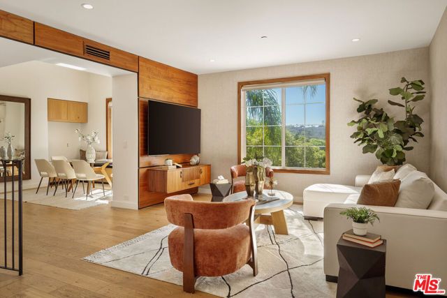 13173 Pacific 202, Los Angeles, CA 90094