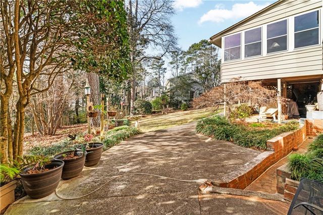 3011 Castleton Way, Marietta, GA 30062