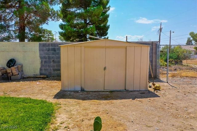 3840 Point Drive, Pahrump, NV 89060