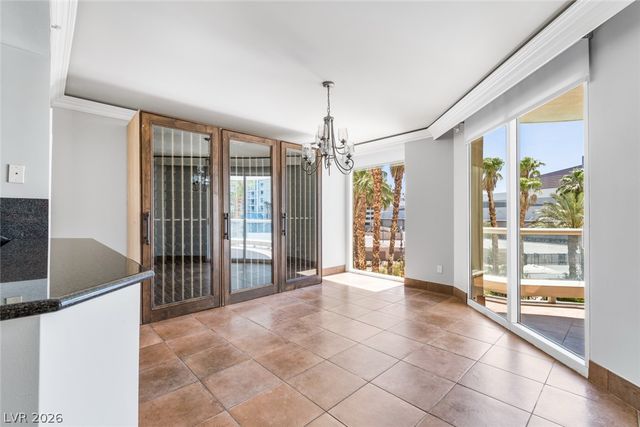 2857 Paradise Road 301, Las Vegas, NV 89109