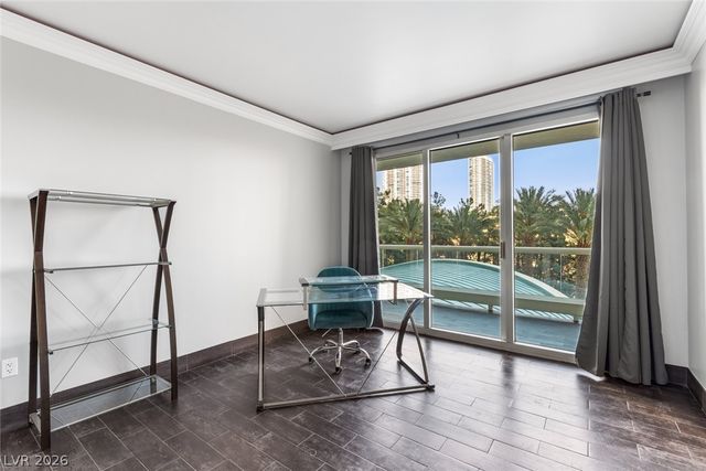 2857 Paradise Road 301, Las Vegas, NV 89109