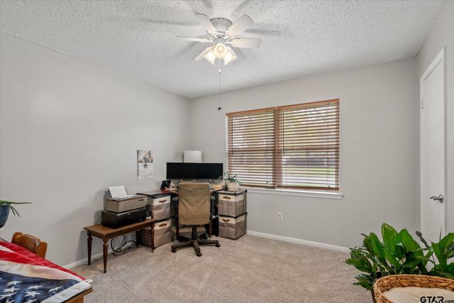 542 Houston St. FM 859, Edgewood, TX 75117