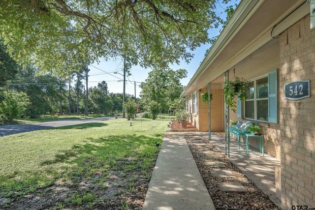 542 Houston St. FM 859, Edgewood, TX 75117