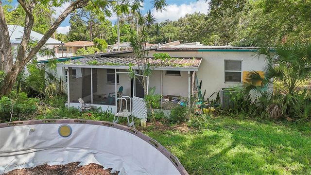 2524 NOVUS STREET, Sarasota, FL 34237