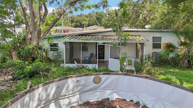 2524 NOVUS STREET, Sarasota, FL 34237