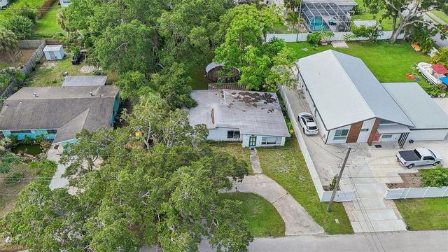 2524 NOVUS STREET, Sarasota, FL 34237