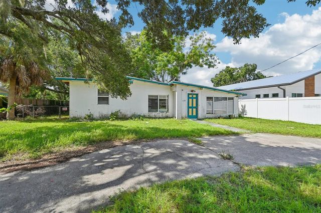 2524 NOVUS STREET, Sarasota, FL 34237