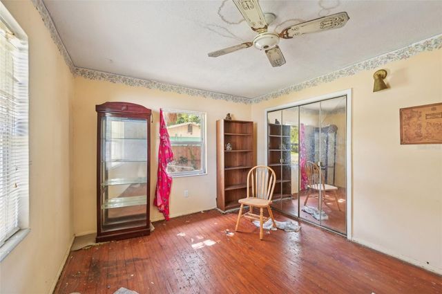 2524 NOVUS STREET, Sarasota, FL 34237