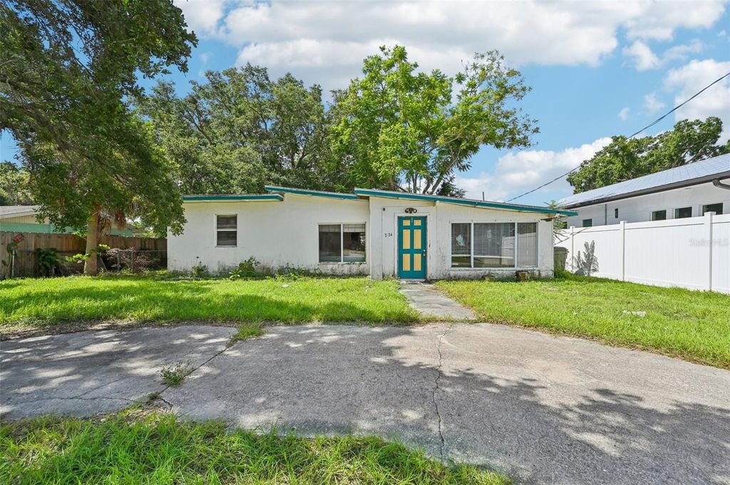 2524 NOVUS STREET, Sarasota, FL 34237