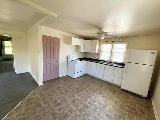 2401 W Plainfield AVENUE, Milwaukee, WI 53221
