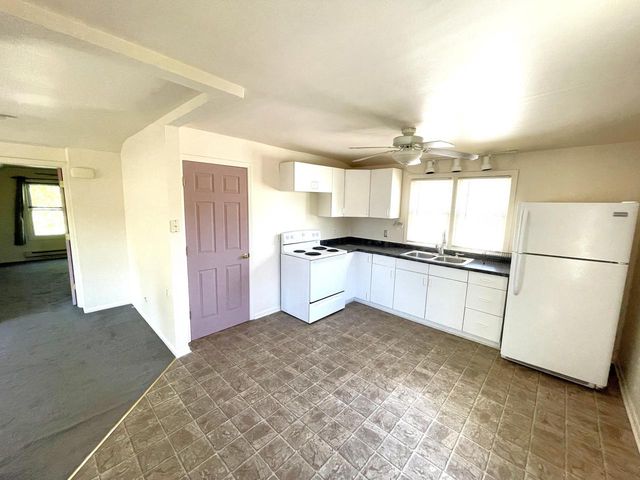2401 W Plainfield AVENUE, Milwaukee, WI 53221