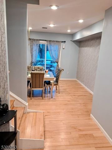 149 Smith St, Newark City, NJ 07106