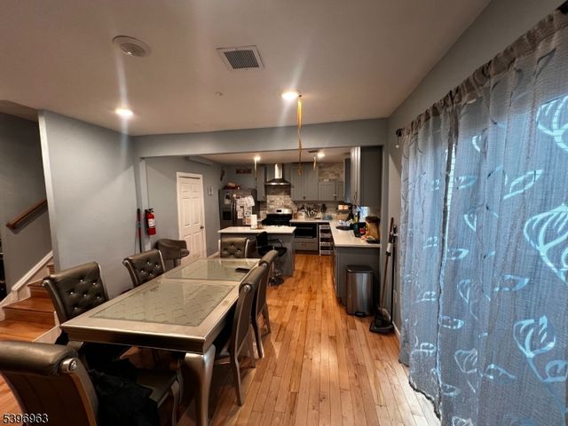 149 Smith St, Newark City, NJ 07106