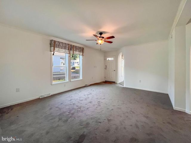 143 MINCH RD, Parkesburg, PA 19365