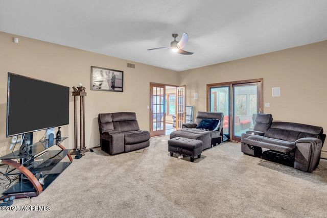 22 Hickory Lane, Freehold, NJ 07728