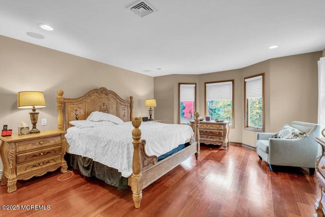 22 Hickory Lane, Freehold, NJ 07728