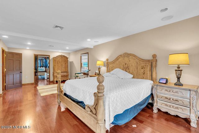 22 Hickory Lane, Freehold, NJ 07728