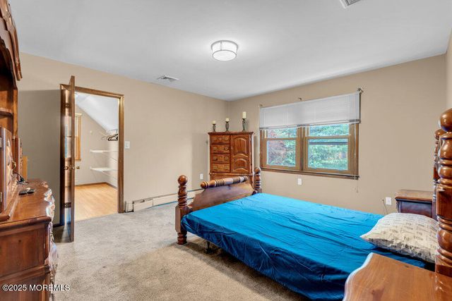 22 Hickory Lane, Freehold, NJ 07728