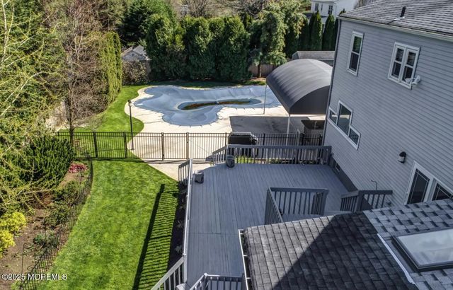 22 Hickory Lane, Freehold, NJ 07728