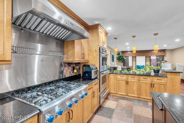 22 Hickory Lane, Freehold, NJ 07728