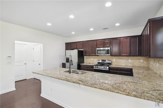 5770 Rialto Way R, Cumming, GA 30040