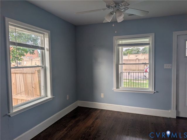 201 N 12th Ave, Hopewell, VA 23860