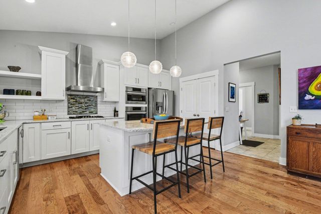 3531 Capitol Ridge Court NE, Grand Rapids, MI 49525