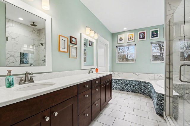 3531 Capitol Ridge Court NE, Grand Rapids, MI 49525