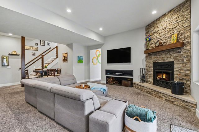 3531 Capitol Ridge Court NE, Grand Rapids, MI 49525