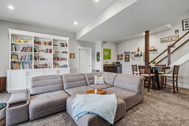 3531 Capitol Ridge Court NE, Grand Rapids, MI 49525