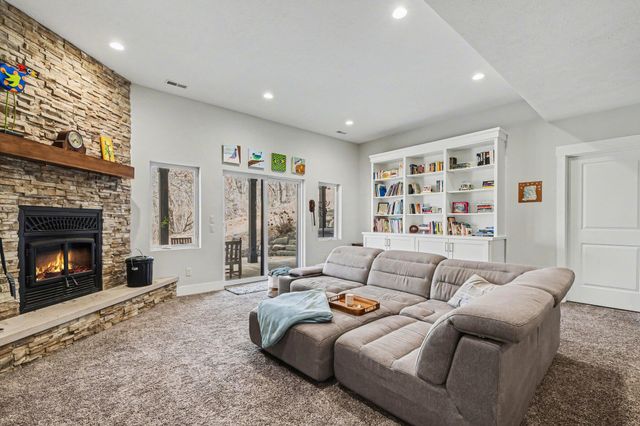 3531 Capitol Ridge Court NE, Grand Rapids, MI 49525