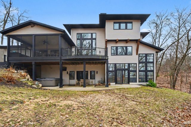 3531 Capitol Ridge Court NE, Grand Rapids, MI 49525