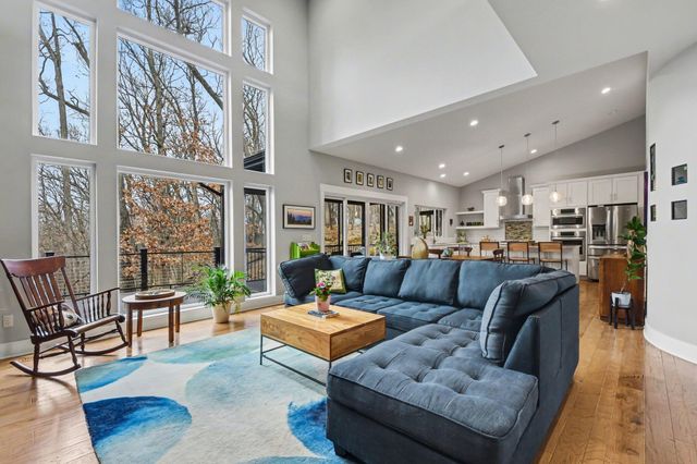 3531 Capitol Ridge Court NE, Grand Rapids, MI 49525