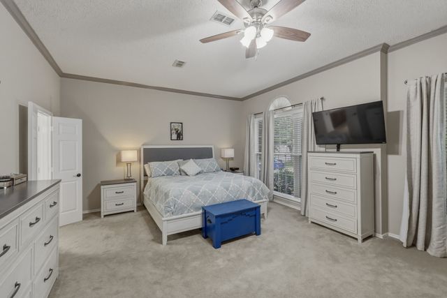 7612 Oak Knoll Drive, North Richland Hills, TX 76182