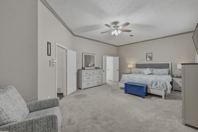 7612 Oak Knoll Drive, North Richland Hills, TX 76182