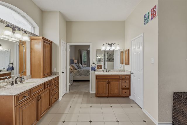 7612 Oak Knoll Drive, North Richland Hills, TX 76182