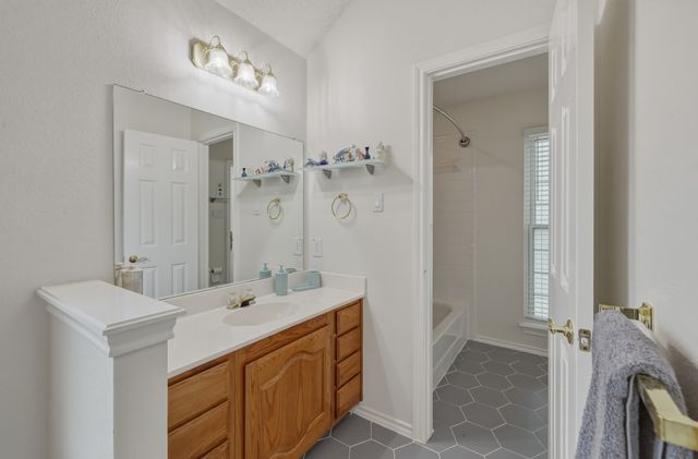 7612 Oak Knoll Drive, North Richland Hills, TX 76182