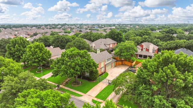 7612 Oak Knoll Drive, North Richland Hills, TX 76182