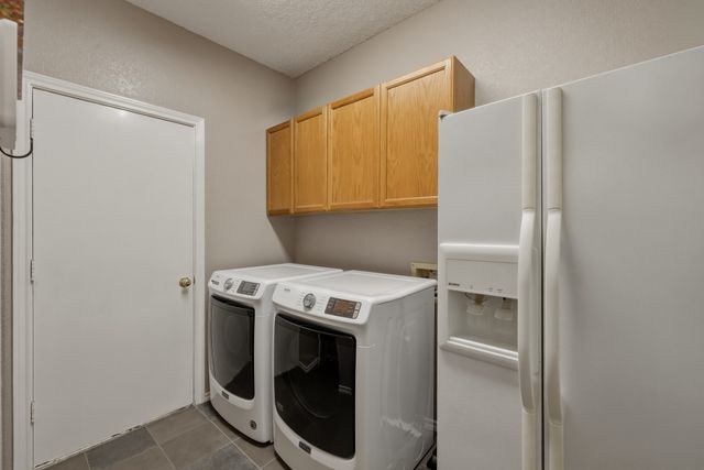 7612 Oak Knoll Drive, North Richland Hills, TX 76182