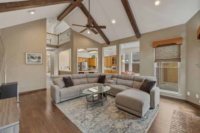 7612 Oak Knoll Drive, North Richland Hills, TX 76182