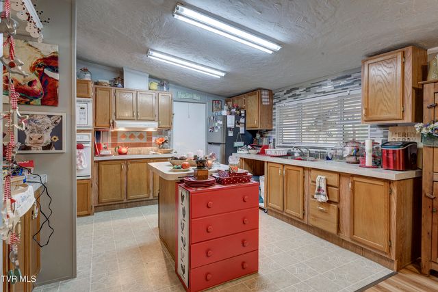 192 Stage Road, Kingsport, TN 37664