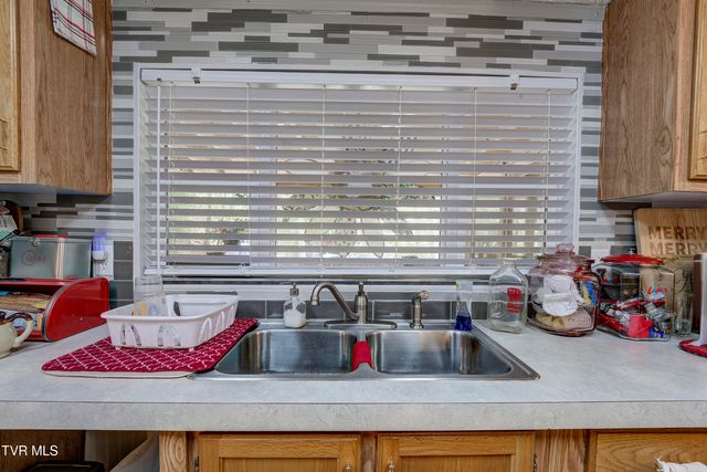 192 Stage Road, Kingsport, TN 37664