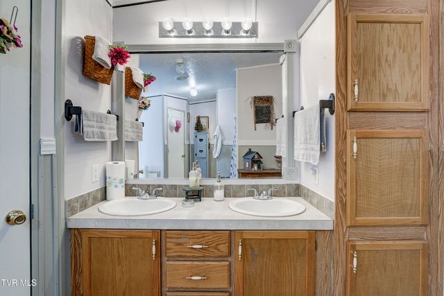 192 Stage Road, Kingsport, TN 37664