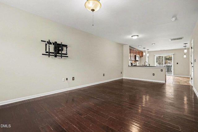 2905 Berkeley Springs, Raleigh, NC 27616