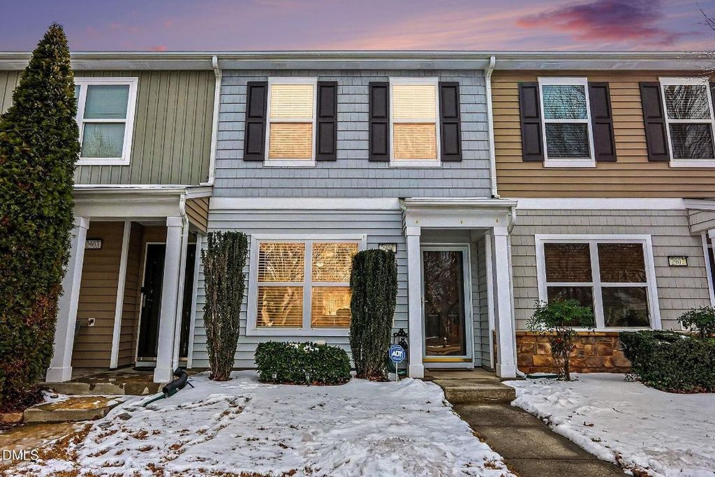 2905 Berkeley Springs, Raleigh, NC 27616