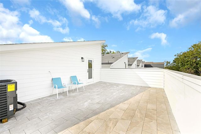 710 Link Road B, Houston, TX 77009