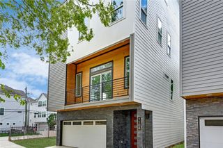 710 Link Road B, Houston, TX 77009