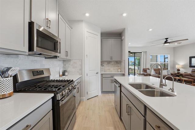 11104 DEVONBRIDGE DRIVE, Palmetto, FL 34221