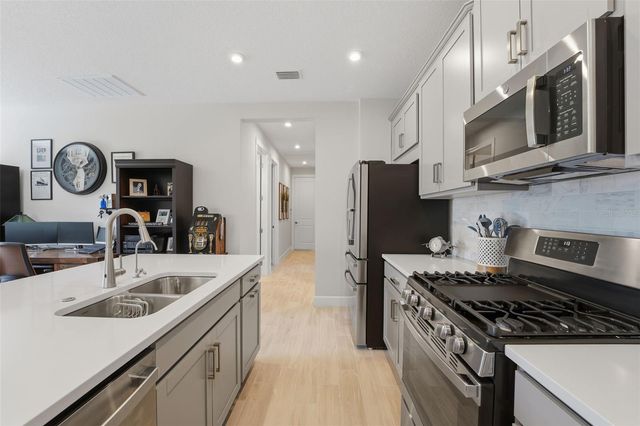 11104 DEVONBRIDGE DRIVE, Palmetto, FL 34221