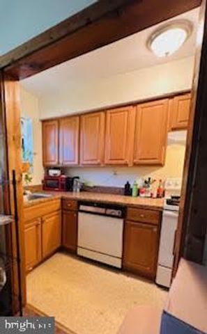 204 NW ATLANTIC AVE #APT. B, Magnolia, NJ 08049